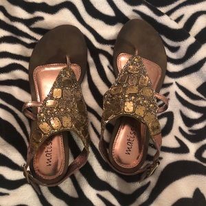 💕3/$12💕Cute Sandals!